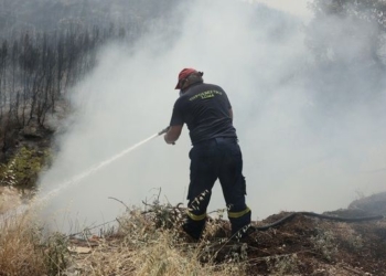 υροσβεστική (φωτογραφία αρχείου)  ΒΑΣΙΛΗΣ ΡΕΜΠΑΠΗΣ/EUROKINISSI