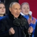 Ομιλία Πούτιν μετά τη σαρωτική νίκη στις εκλογές (AP)