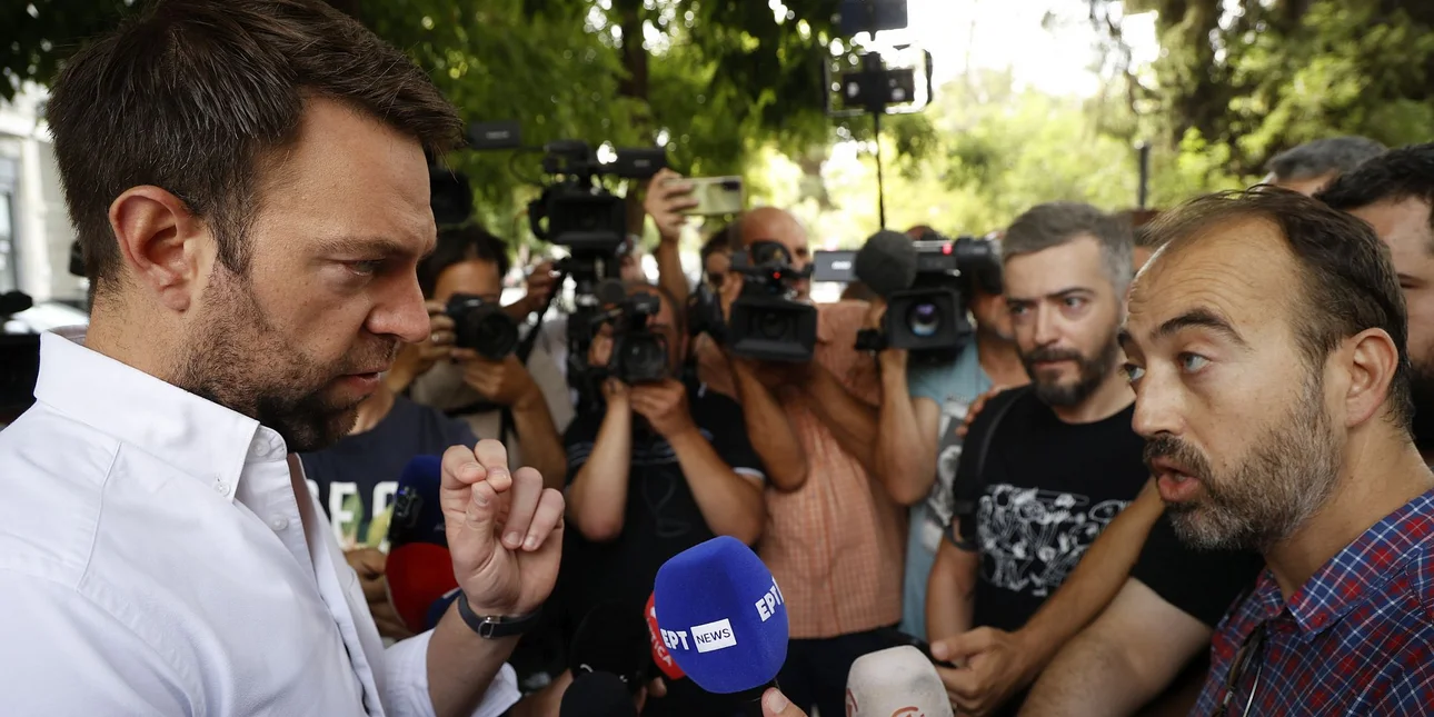 Συνάντηση του Στέφανου Κασσελάκη με τους εργαζομένους της Αυγής / Φωτογραφία αρχείου: Eurokinissi