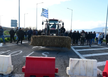 Αγροτικό μπλόκο | ΤΑΤΙΑΝΑ ΜΠΟΛΑΡΗ/EUROKINISSI